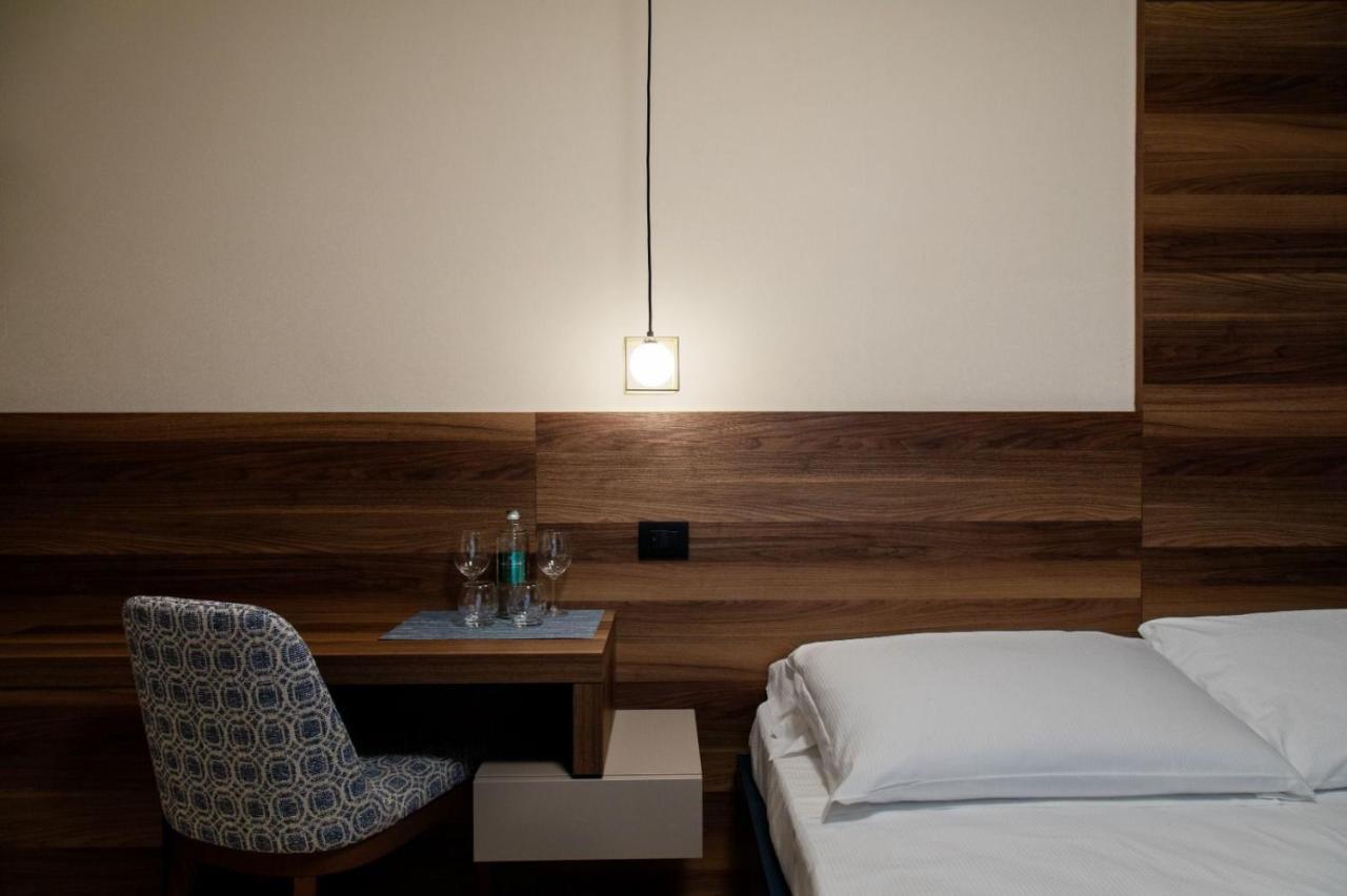 Destasu' Bed And Wellness 호텔 카스텔 델 몬테 외부 사진